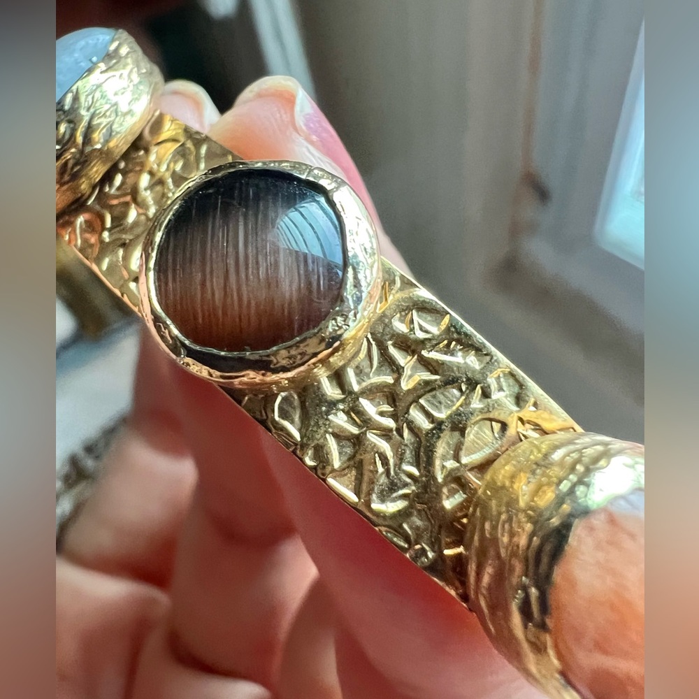 ✨ Golden Cuff with Semiprecious Stones – Artisan Turkish Design - Picture 6 of 15
